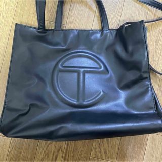 TELFAR BAG  テルファー　M サイズ　黒色(ショルダーバッグ)