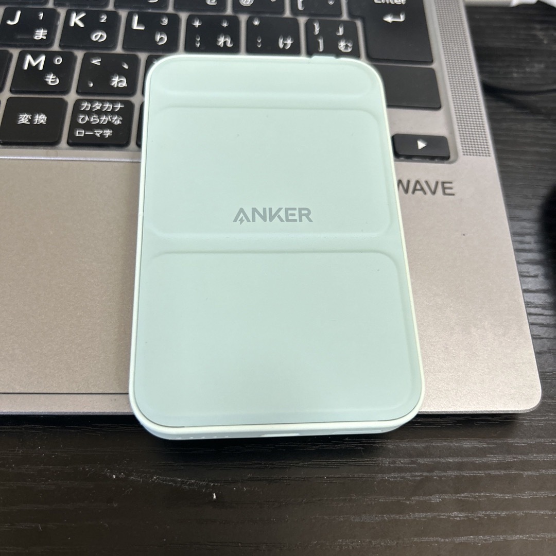 Anker(アンカー)のAnker 622 Magnetic Battery (MagGo) スマホ/家電/カメラのスマートフォン/携帯電話(バッテリー/充電器)の商品写真