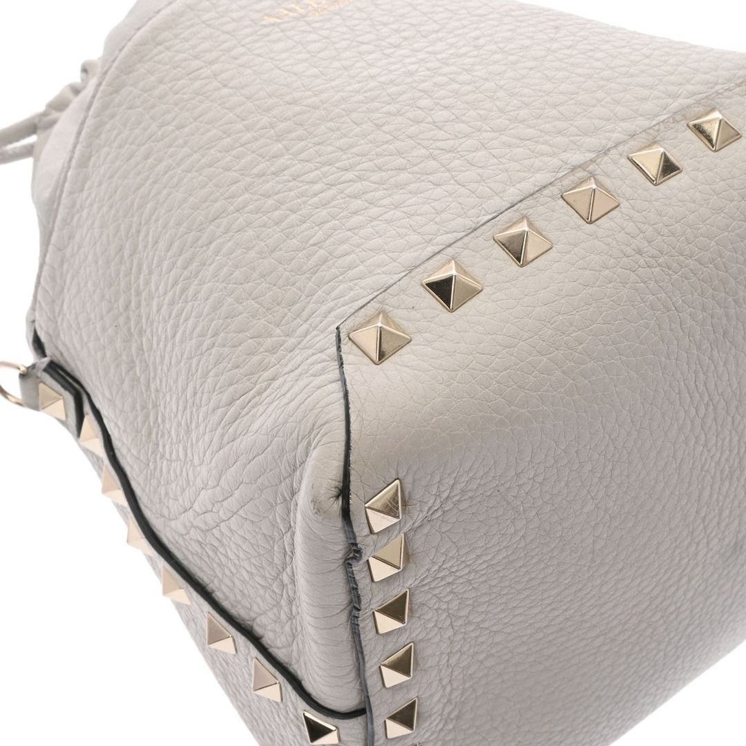 VALENTINO(ヴァレンティノ)のヴァレンチノ  巾着型ショルダー スタッズ  ショルダーバッグ グレー レディースのバッグ(ショルダーバッグ)の商品写真