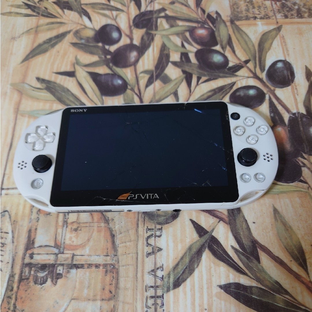 PlayStation®Vita（PCH-2000シリーズ） Wi-Fiモデル 1