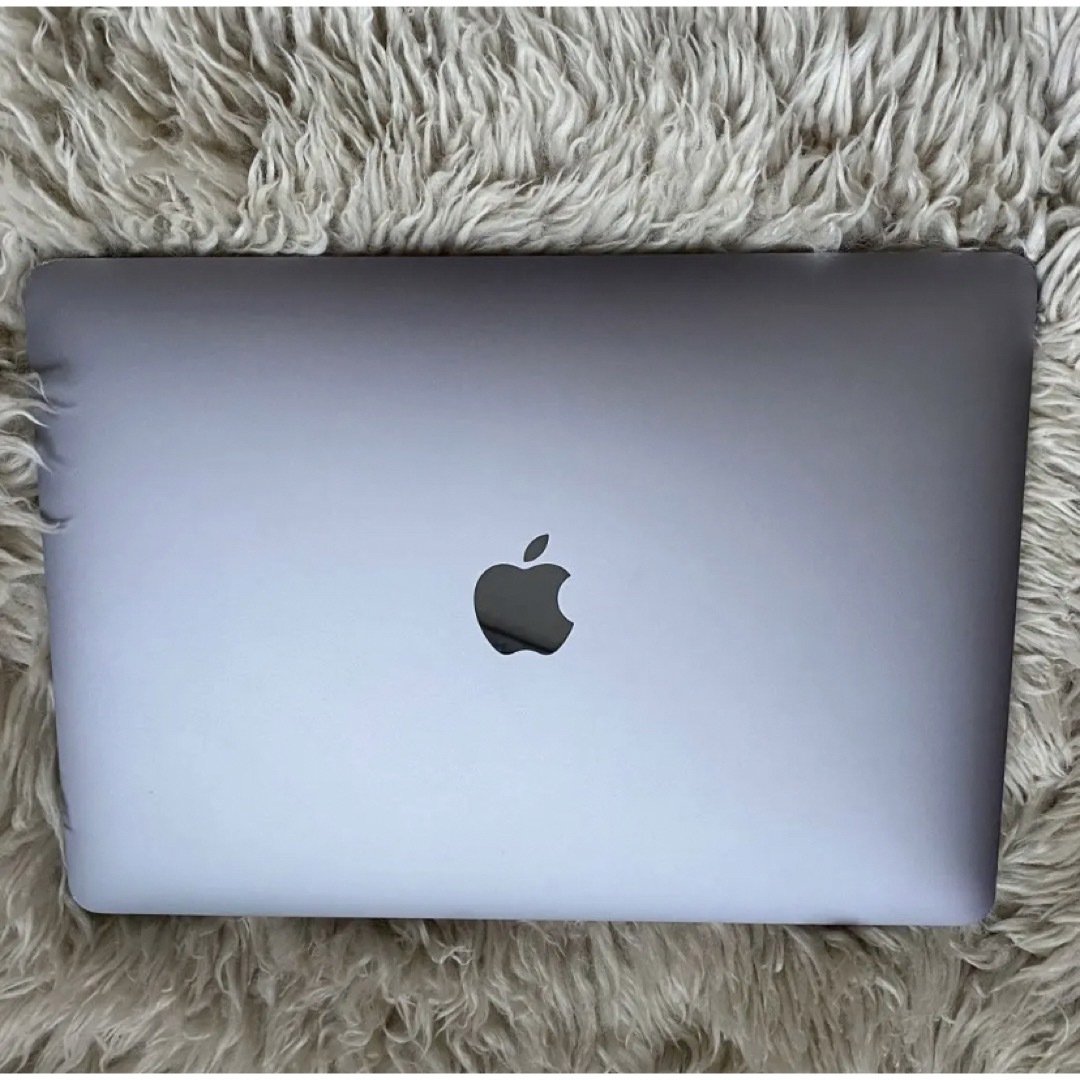 Apple MacBook Pro 13-inch 2019製