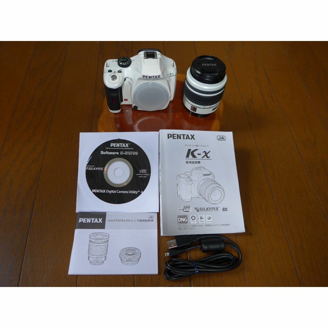 美 品 ： ＰＥＮＴＡＸ（Ｋ-ｘ）デジタル一眼レフカメラ・レンズキット