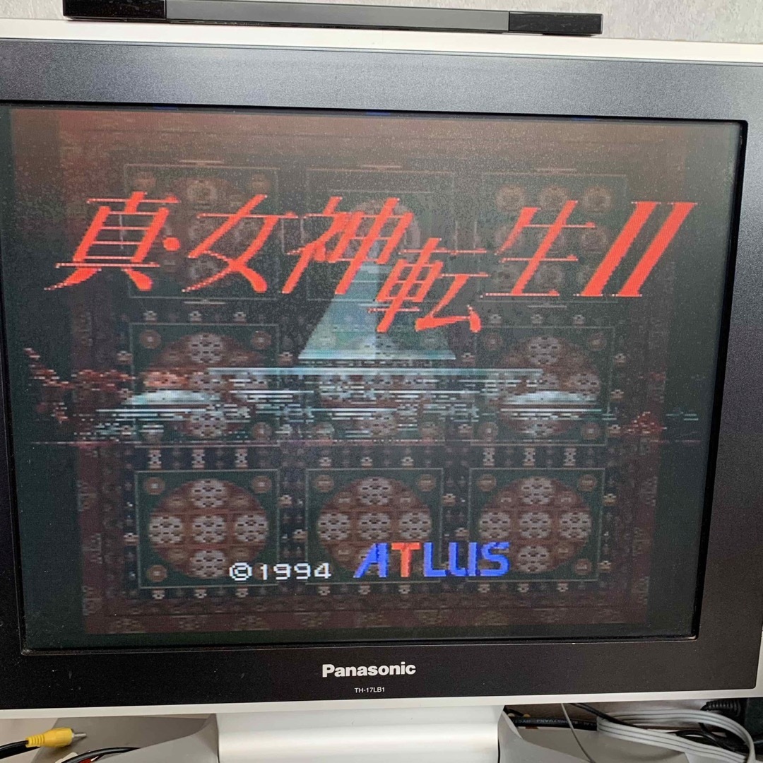 【スーパーファミコン】真・女神転生Ⅱ&攻略本セット エンタメ/ホビーのゲームソフト/ゲーム機本体(家庭用ゲームソフト)の商品写真