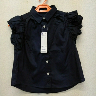 ジーユー(GU)のGU　フリルショルダーシャツ　半袖ブラウス　110(Tシャツ/カットソー)