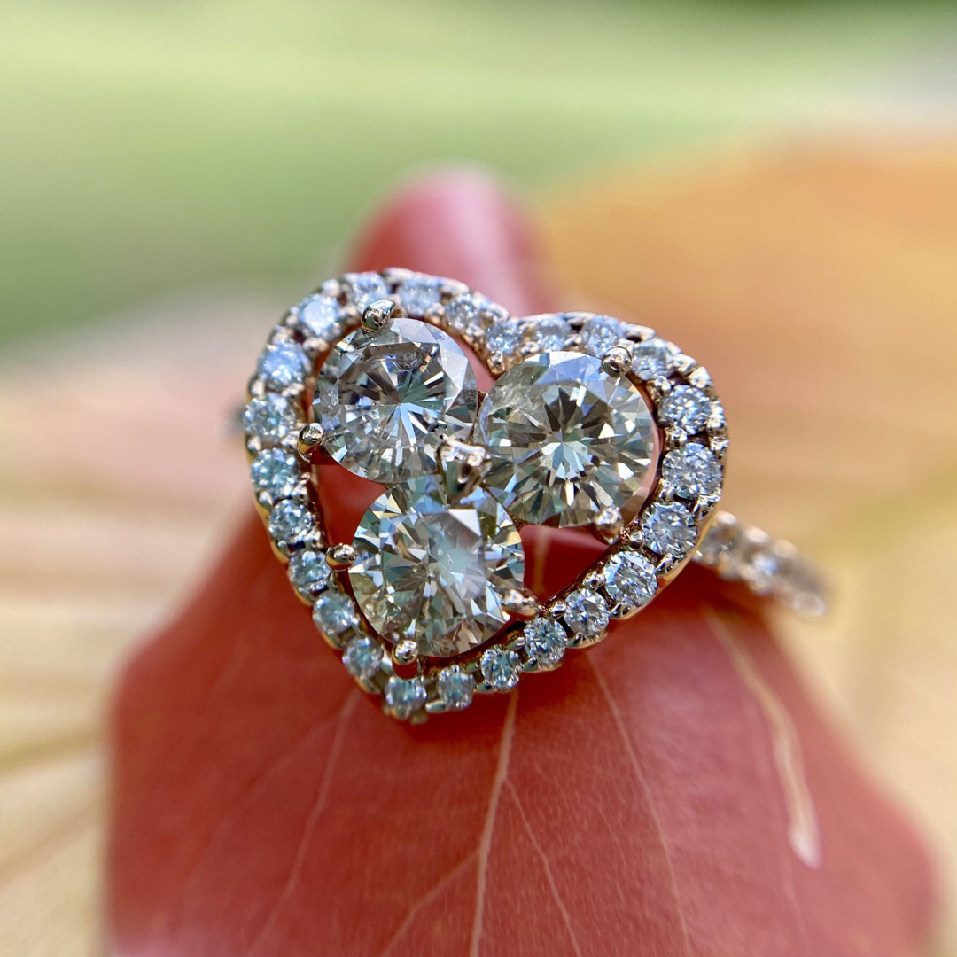 K18.  ハートモチーフ 贅沢  ダイヤモンド 1.20ct リング レディースのアクセサリー(リング(指輪))の商品写真