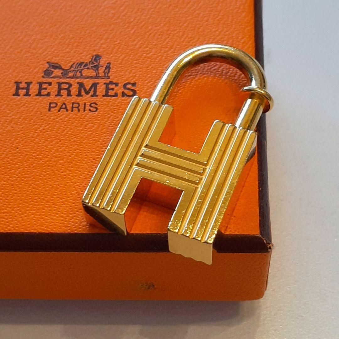 Hermes - 美品❣ カデナ Ｈモチーフ 2000年限定の通販 by ルームメイト