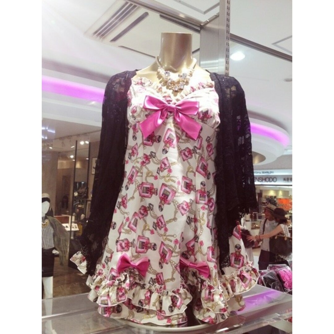 マーズLA限定♡小悪魔ageha掲載♡愛沢えみり♡桜咲姫奈着用