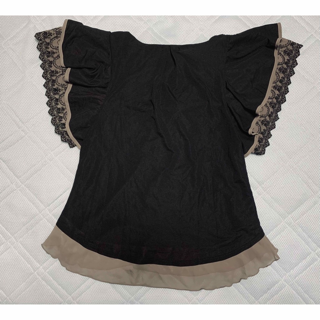 axes femme(アクシーズファム)の新品☆ アクシーズファムの袖刺繍フレアプルオーバー レディースのトップス(シャツ/ブラウス(半袖/袖なし))の商品写真