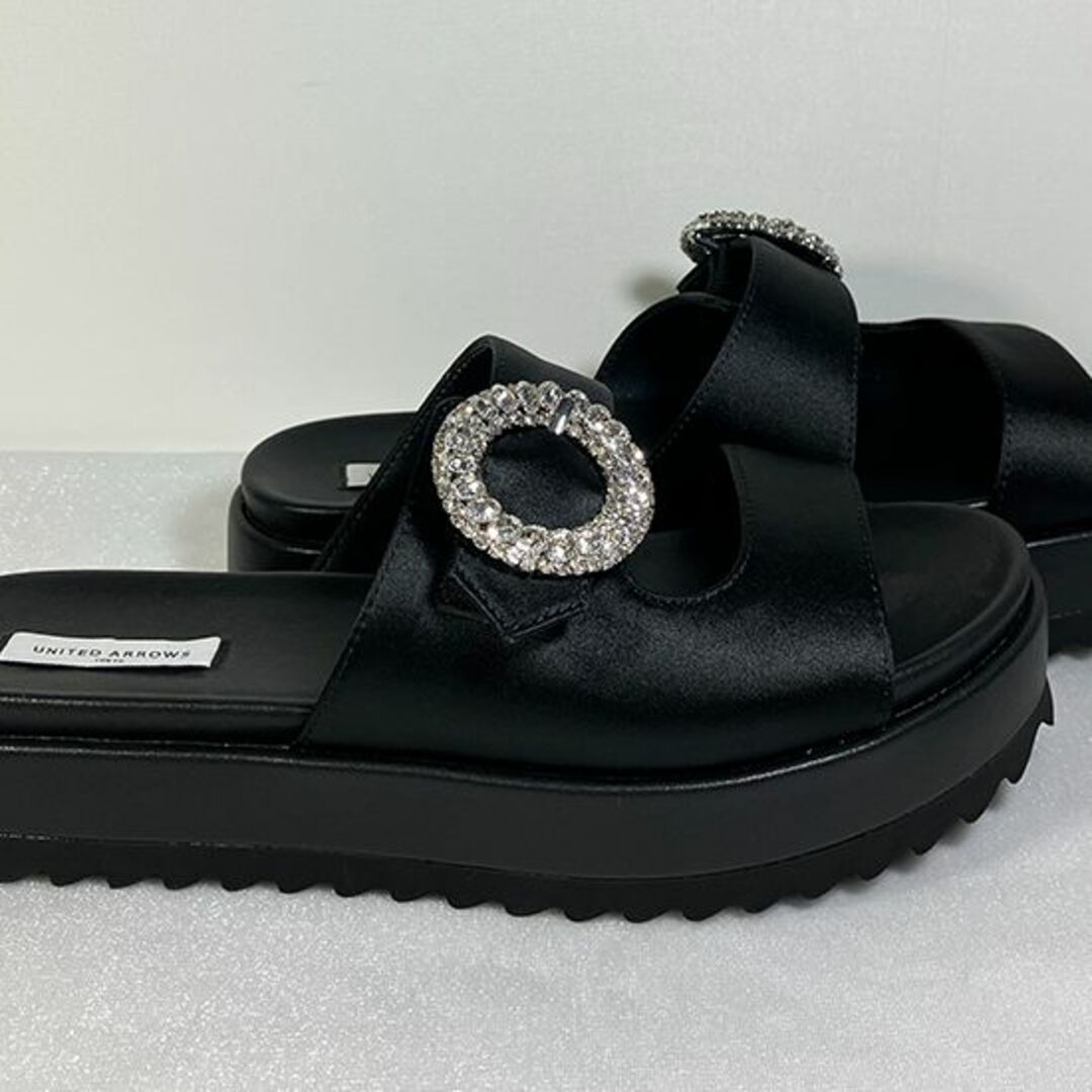 UNITED ARROWS(ユナイテッドアローズ)のユナイテッドアローズ サテン ビジュー サンダル ブラック 黒 36 レディースの靴/シューズ(サンダル)の商品写真