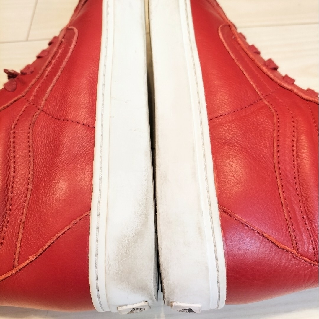 VANS(ヴァンズ)の美品★VANS sk-8hi 復刻版レザー赤 28.0cm メンズの靴/シューズ(スニーカー)の商品写真