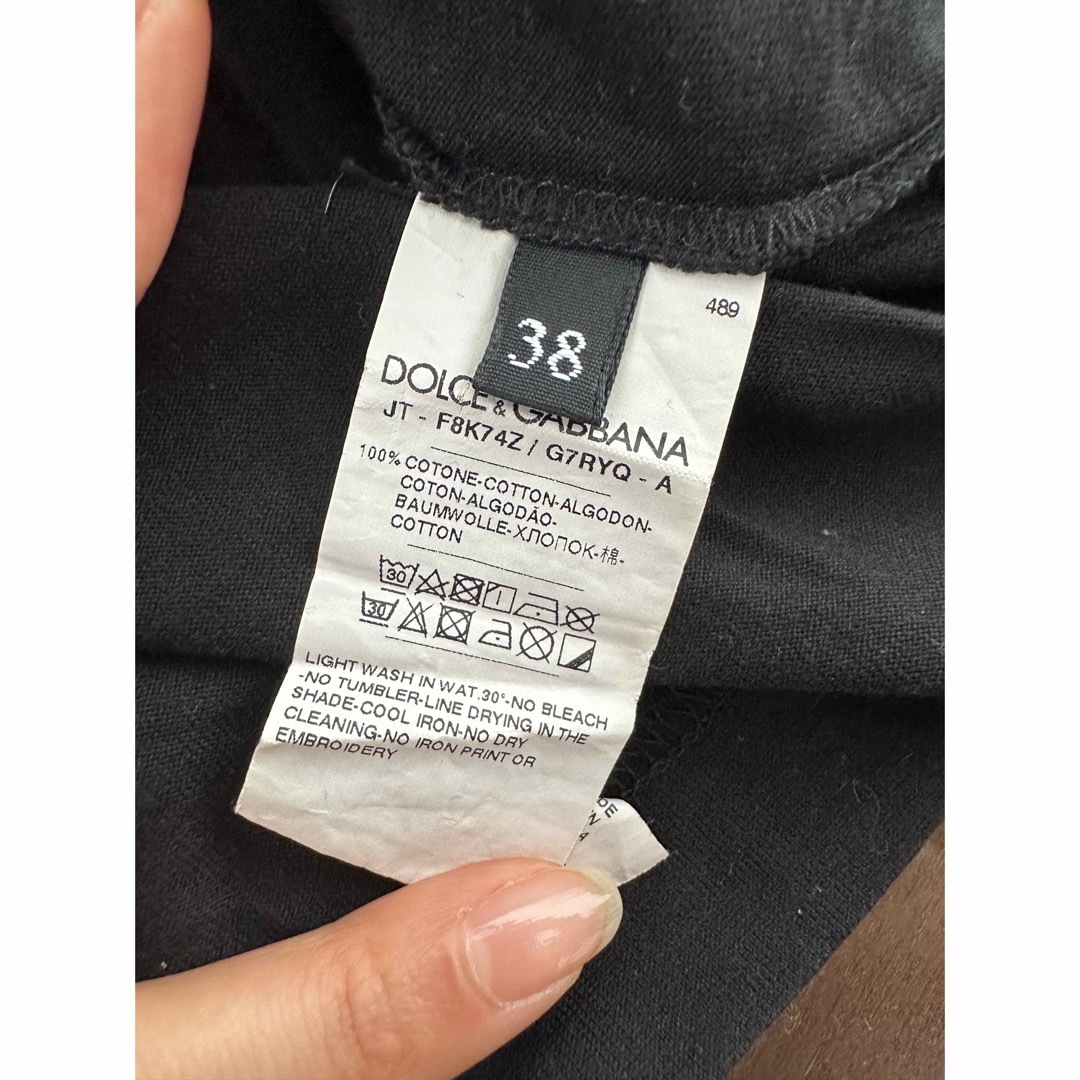 DOLCE&GABBANA(ドルチェアンドガッバーナ)のpee様専用ドルチェアンドガッバーナ　tシャツ　ブラック メンズのトップス(Tシャツ/カットソー(半袖/袖なし))の商品写真
