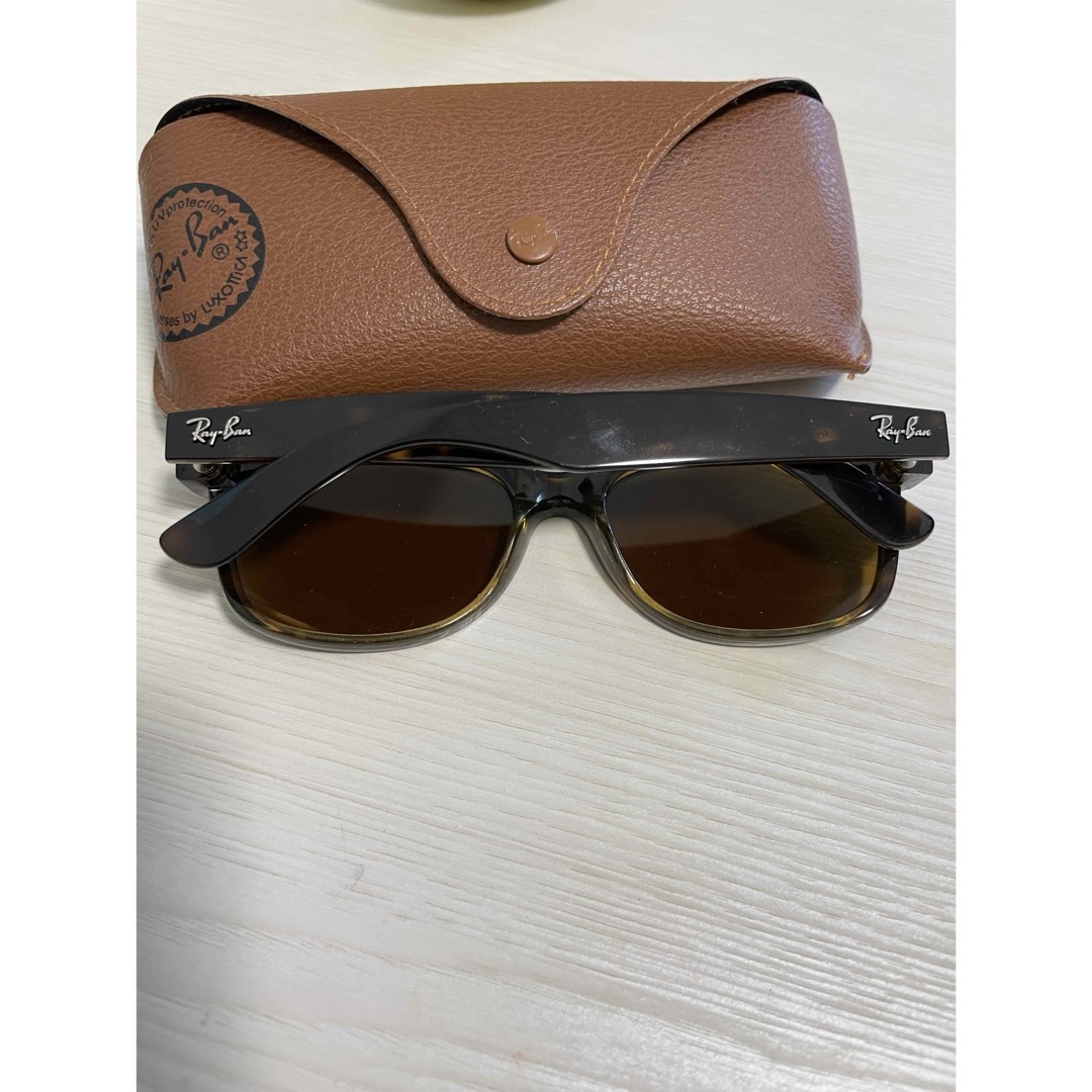 Ray-Ban(レイバン)のRayBan サングラス RB2132 NEWWAYFARER 710 美品 メンズのファッション小物(サングラス/メガネ)の商品写真