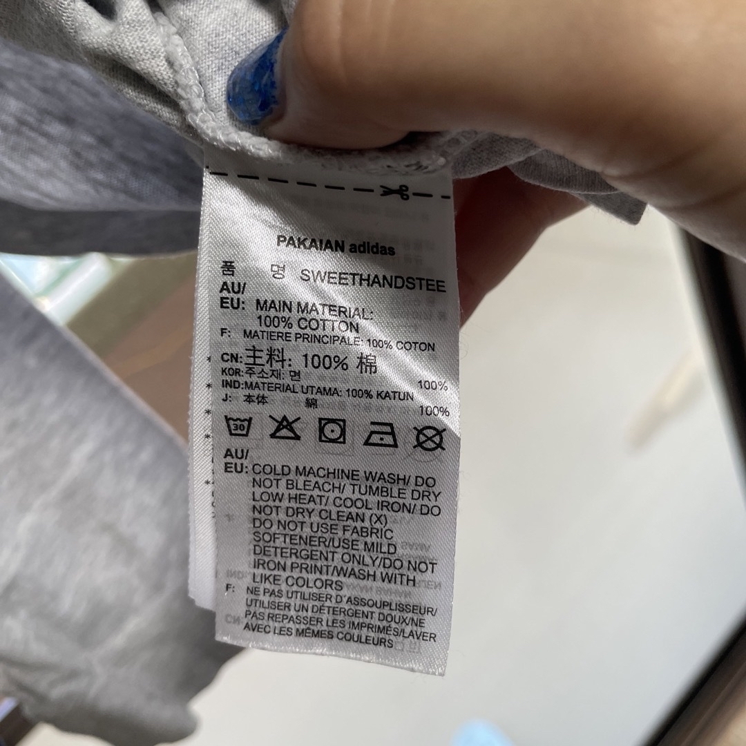 adidas(アディダス)のadidas ロンT Sサイズ　グレー レディースのトップス(Tシャツ(長袖/七分))の商品写真