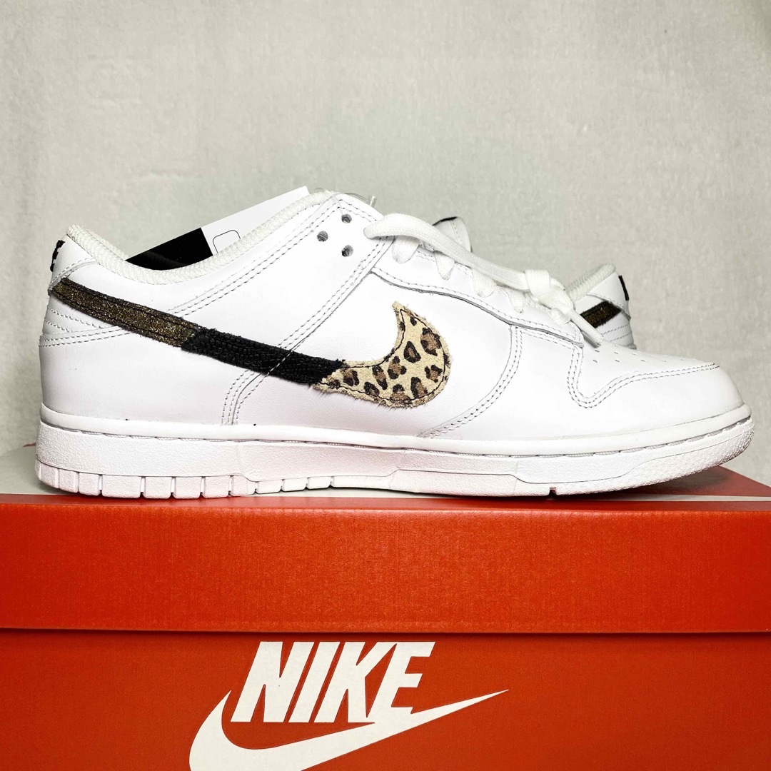 NIKE - NIKE DUNK LOW ナイキ ダンク ロー ホワイト/マルチカラーの ...