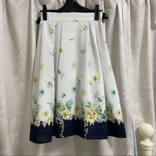 ウィルセレクション(WILLSELECTION)のウィルセレクション　花柄スカート　ミモレ丈(ひざ丈スカート)