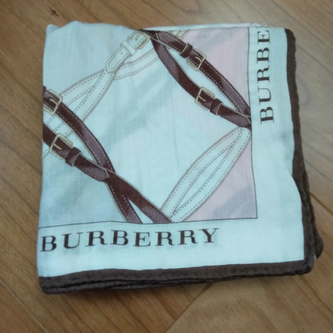 BURBERRY(バーバリー)のハンカチ　BURBERRY レディースのファッション小物(ハンカチ)の商品写真
