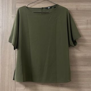 ユニクロ(UNIQLO)のUNIQLO トップス(シャツ/ブラウス(半袖/袖なし))