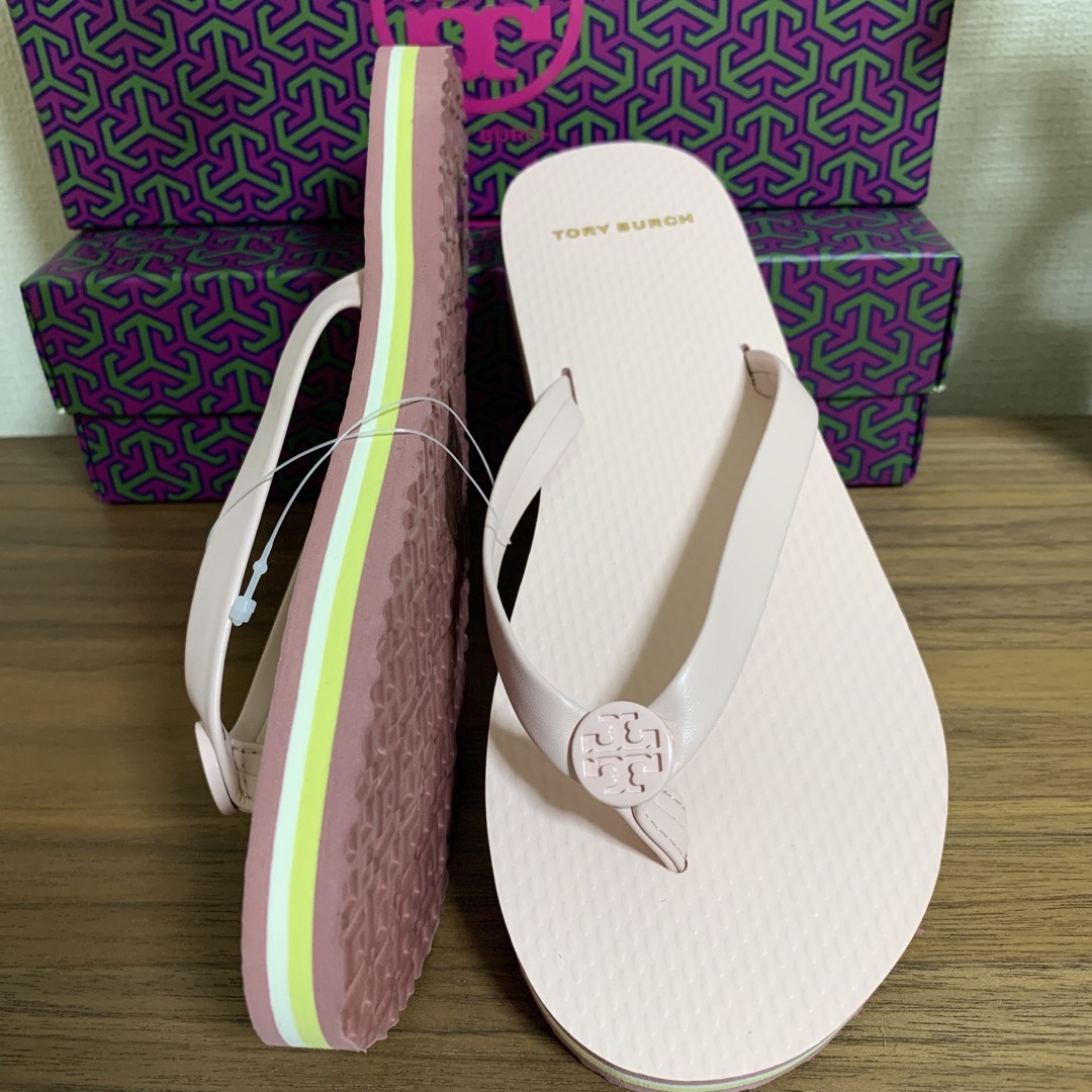 Tory Burch(トリーバーチ)のTory Burch Flip Flap ビーチサンダル レディースの靴/シューズ(ビーチサンダル)の商品写真