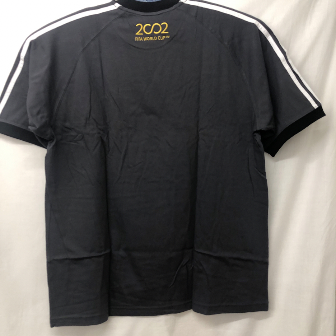 adidas(アディダス)のレトロ　adidas 2002W杯　ドイツ代表Tシャツ スポーツ/アウトドアのサッカー/フットサル(記念品/関連グッズ)の商品写真