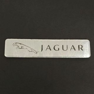 ジャガー(Jaguar)のJAGUAR　ジャガー　アルミニウムステッカー　シルバー 1枚(車外アクセサリ)