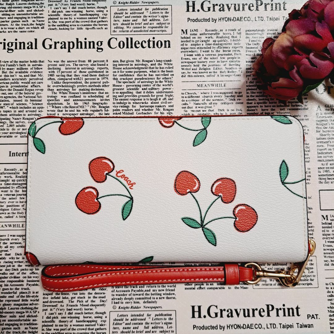 COACH - ♡新品正規品♡コーチCOACH長財布チェリーの通販 by あいあい