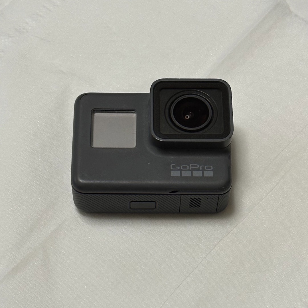 GoPro(ゴープロ)の【値下げ中】goprohero5 本体 スマホ/家電/カメラのカメラ(コンパクトデジタルカメラ)の商品写真