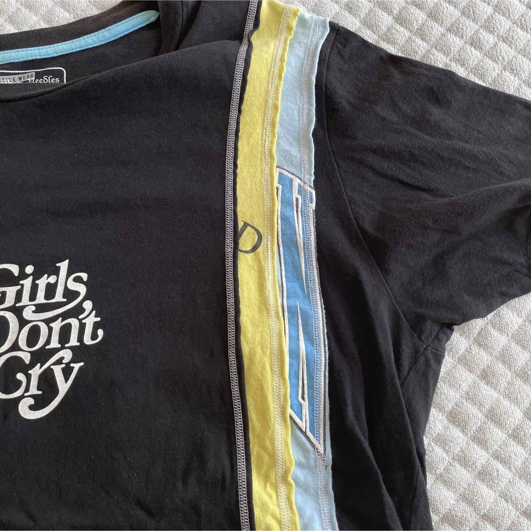 Girls Don't Cry(ガールズドントクライ)のgirls don't cry × needles リメイク限定Tシャツ メンズのトップス(Tシャツ/カットソー(半袖/袖なし))の商品写真