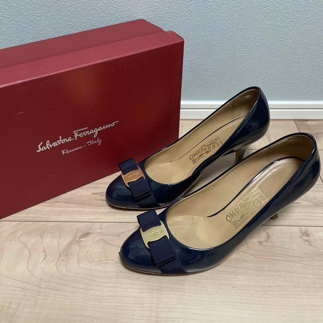 SALVATORE FERRAGAMO パンプス CARLA 70 7cmヒール