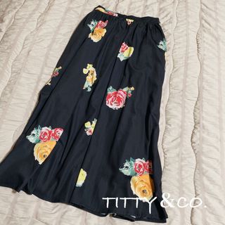 ティティアンドコー(titty&co)のTITTY＆CO.(ティティアンドコー)大花柄 スカート(ロングスカート)