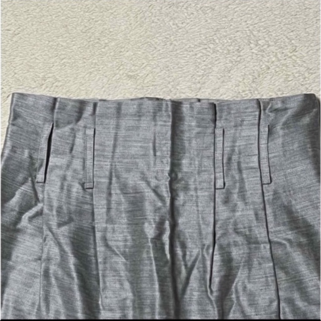 IENA(イエナ)の大特価セール中　日本製　イエナ　IENA💞　ミニスカート　シルバー系　即発送 レディースのスカート(ミニスカート)の商品写真