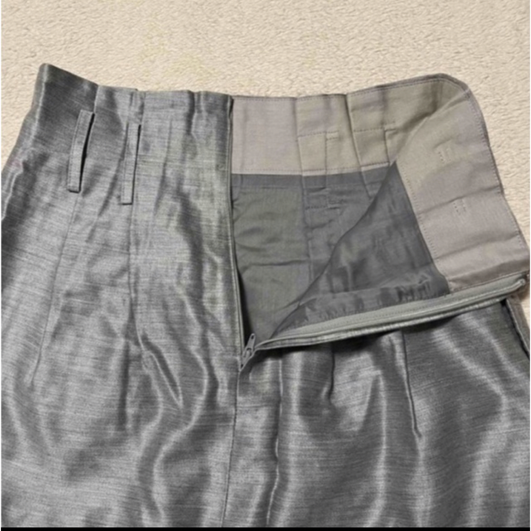 IENA(イエナ)の大特価セール中　日本製　イエナ　IENA💞　ミニスカート　シルバー系　即発送 レディースのスカート(ミニスカート)の商品写真