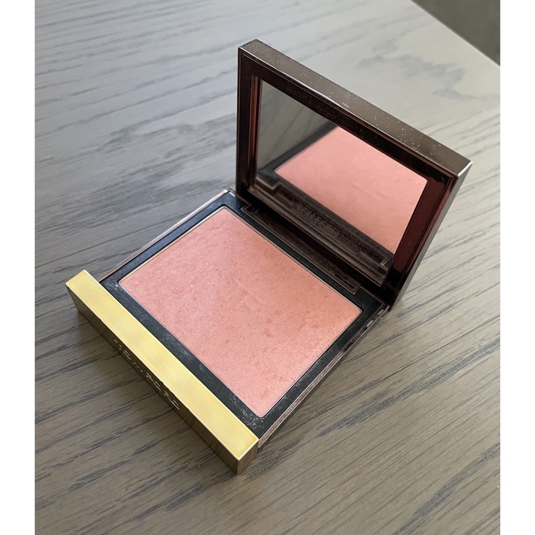 TOM FORD BEAUTY トムフォードビューティ チーク 01 フランティックピンクの通販 by papico トム フォード ビューティ チーク カラー 01 フランティック ピンク