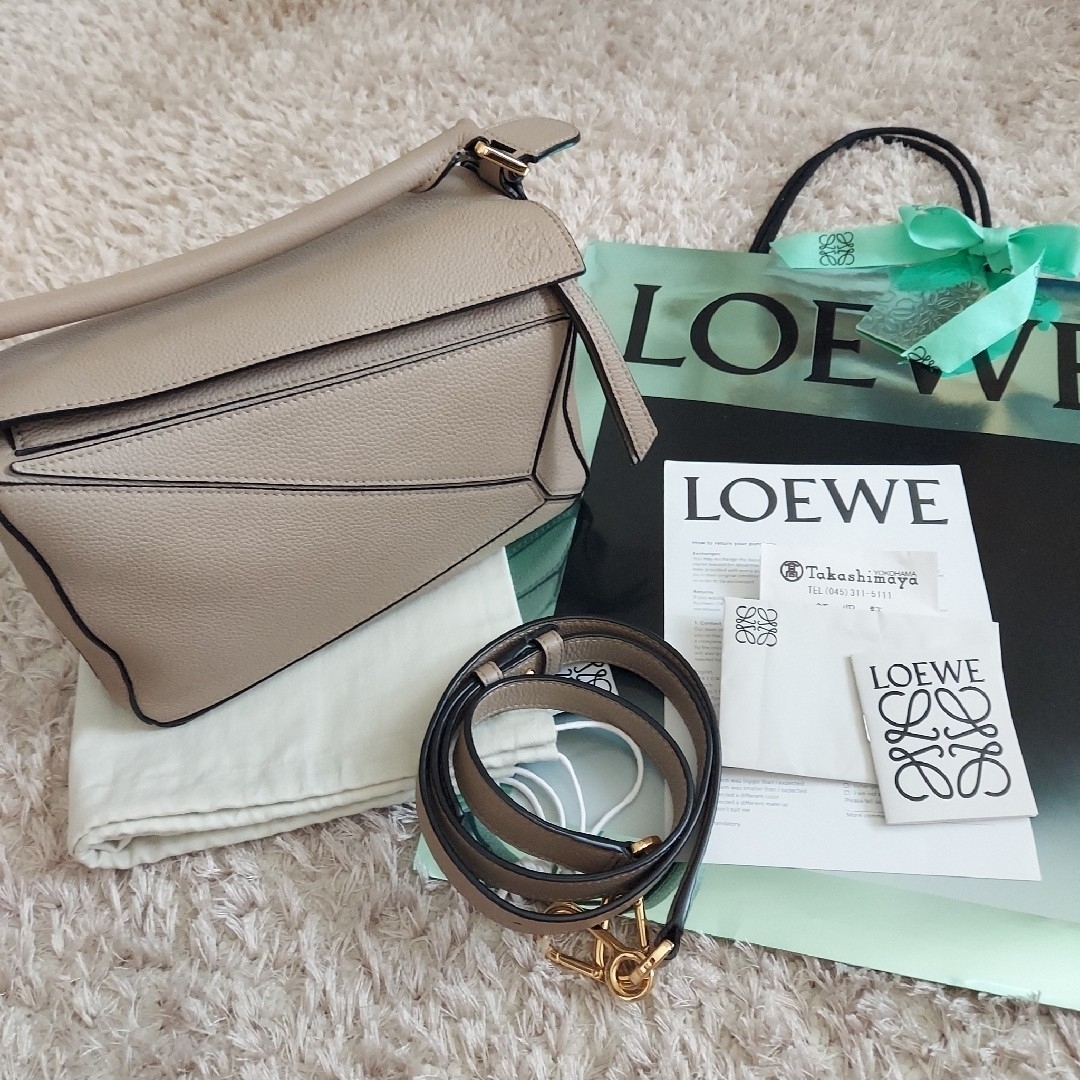 LOEWE(ロエベ)のロエベ　パズルバッグ　スモール　ミンク レディースのバッグ(ショルダーバッグ)の商品写真