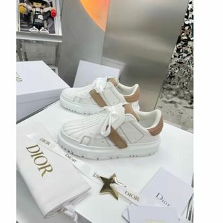 ディオール(Christian Dior) 靴/シューズの通販 1,000点以上