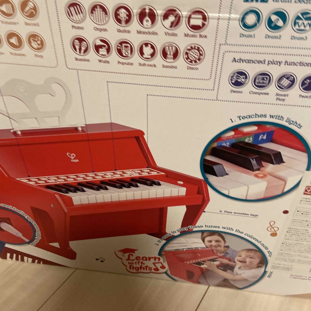アップライトピアノ　ミニピアノ　レッド 楽器の鍵盤楽器(ピアノ)の商品写真