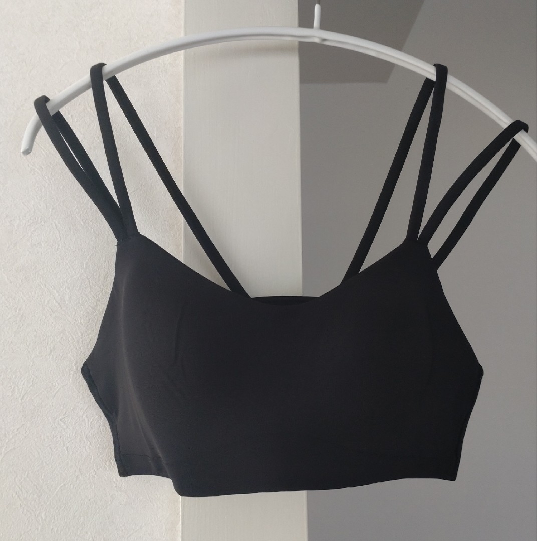 lululemon(ルルレモン)の《ルルレモン》lululemon Like a Cloud Bra ◆ 6 スポーツ/アウトドアのトレーニング/エクササイズ(ヨガ)の商品写真