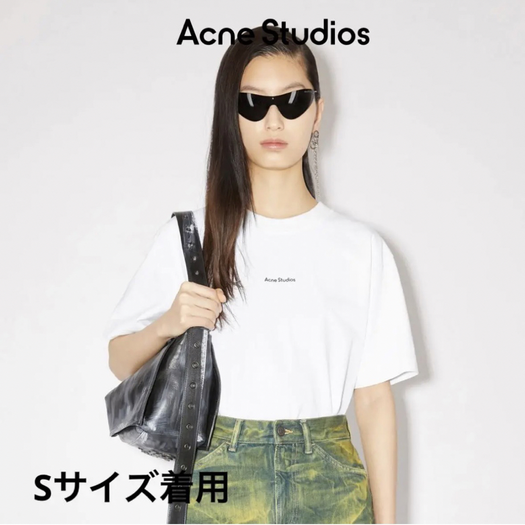 Acne Studios(アクネストゥディオズ)の【新品】Acne Studios アクネストゥディオズ Tシャツ レディースのトップス(Tシャツ(半袖/袖なし))の商品写真