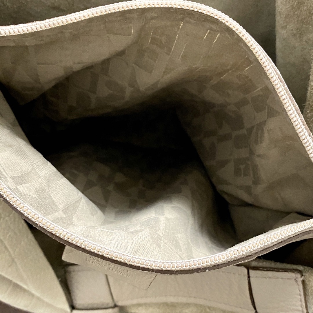 Furla(フルラ)のFURLA フルラ 型押しトートバッグ レディースのバッグ(トートバッグ)の商品写真