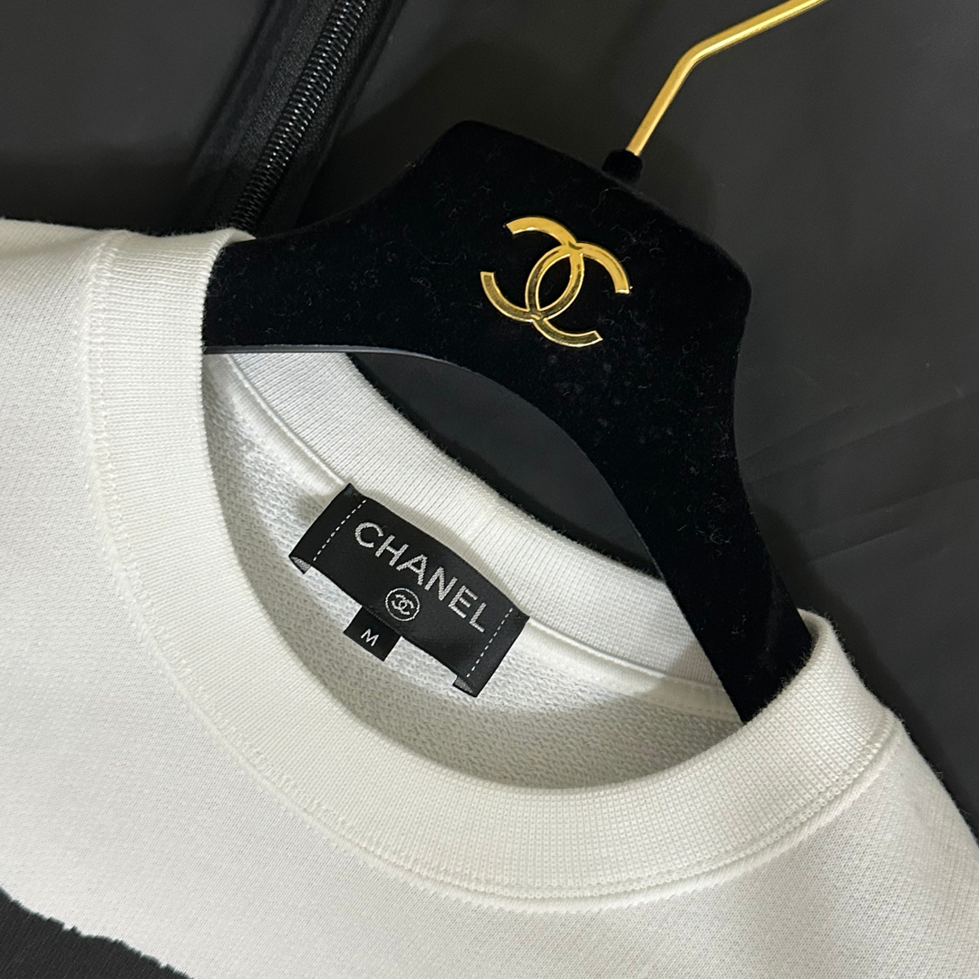 CHANEL(シャネル)のCHANEL 20AW COCO SWEAT SHIRT  レディースのトップス(トレーナー/スウェット)の商品写真