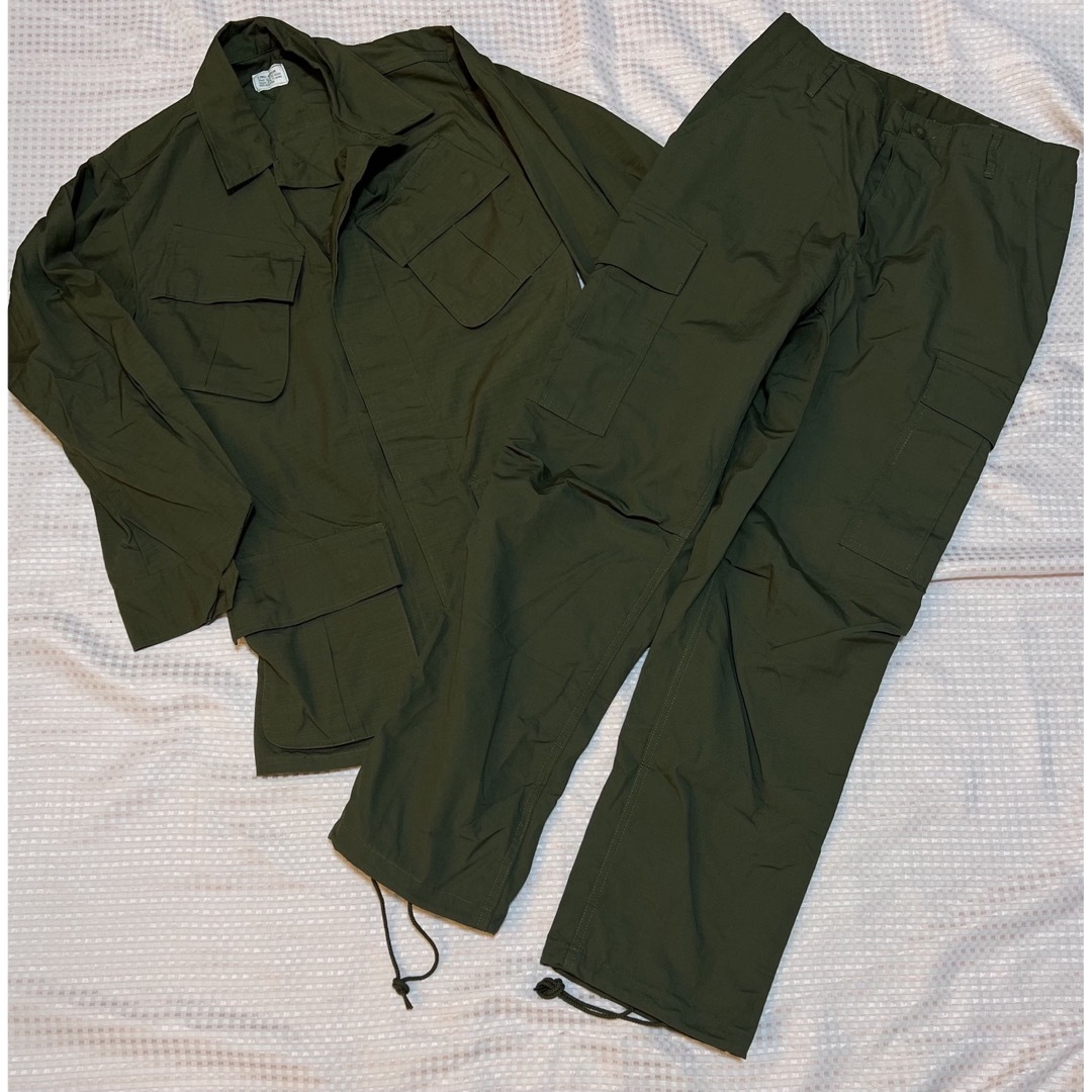 米軍 実物 ジャングルファティーグ セットアップ エンタメ/ホビーのミリタリー(戦闘服)の商品写真