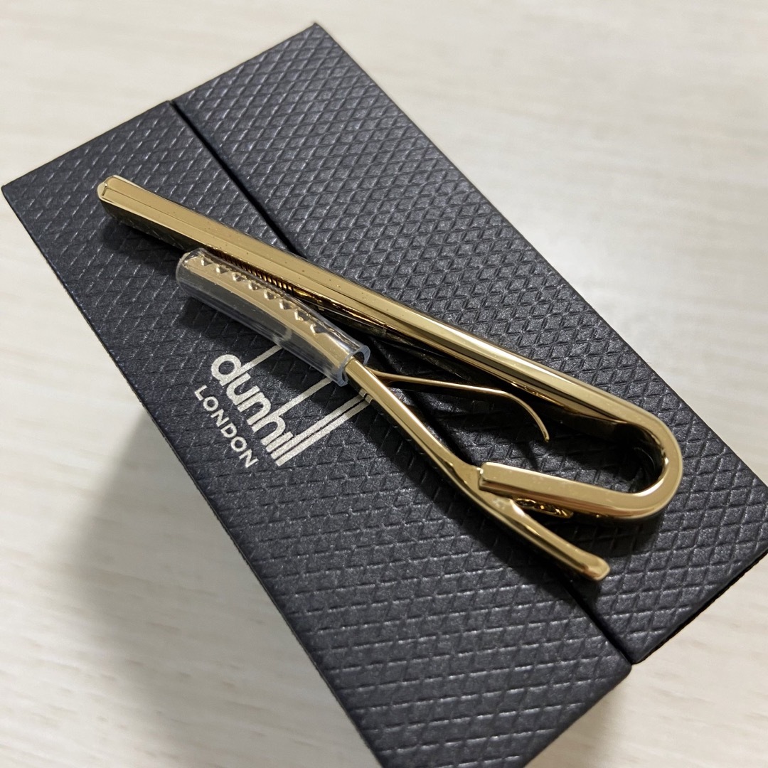 Dunhill(ダンヒル)の˚✧₊ ダンヒル 国内正規品 ネクタイピン ゴールド リシュモン メンズのファッション小物(ネクタイピン)の商品写真