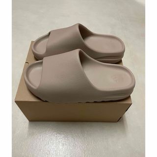 イージー(YEEZY（adidas）)のadidas yeezy slide 訳あり！早い物勝ち！(サンダル)