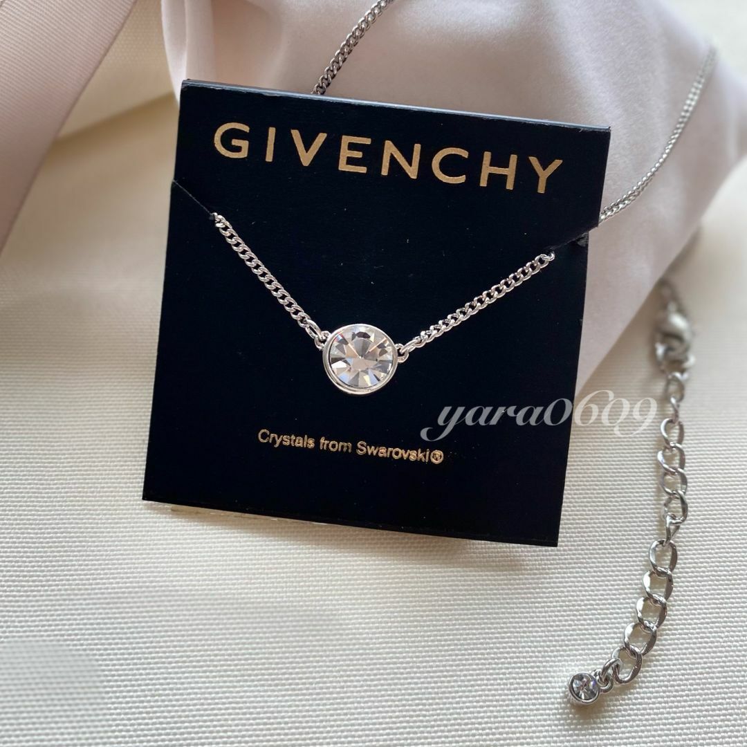 Givenchy SWAROVSKI　クリスタルネックレス