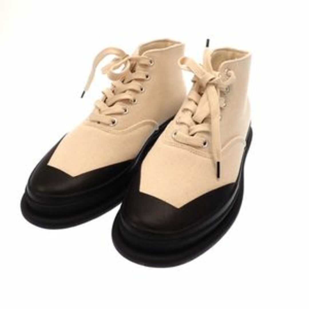 ISSEY MIYAKE(イッセイミヤケ)のイッセイミヤケ メン キャンバススニーカー サイズ40 白系【AFD9】 メンズの靴/シューズ(スニーカー)の商品写真