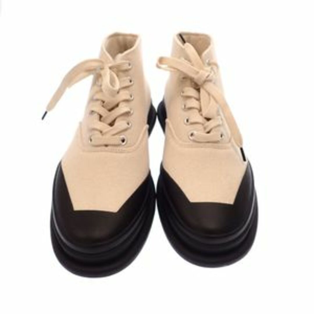 ISSEY MIYAKE(イッセイミヤケ)のイッセイミヤケ メン キャンバススニーカー サイズ40 白系【AFD9】 メンズの靴/シューズ(スニーカー)の商品写真