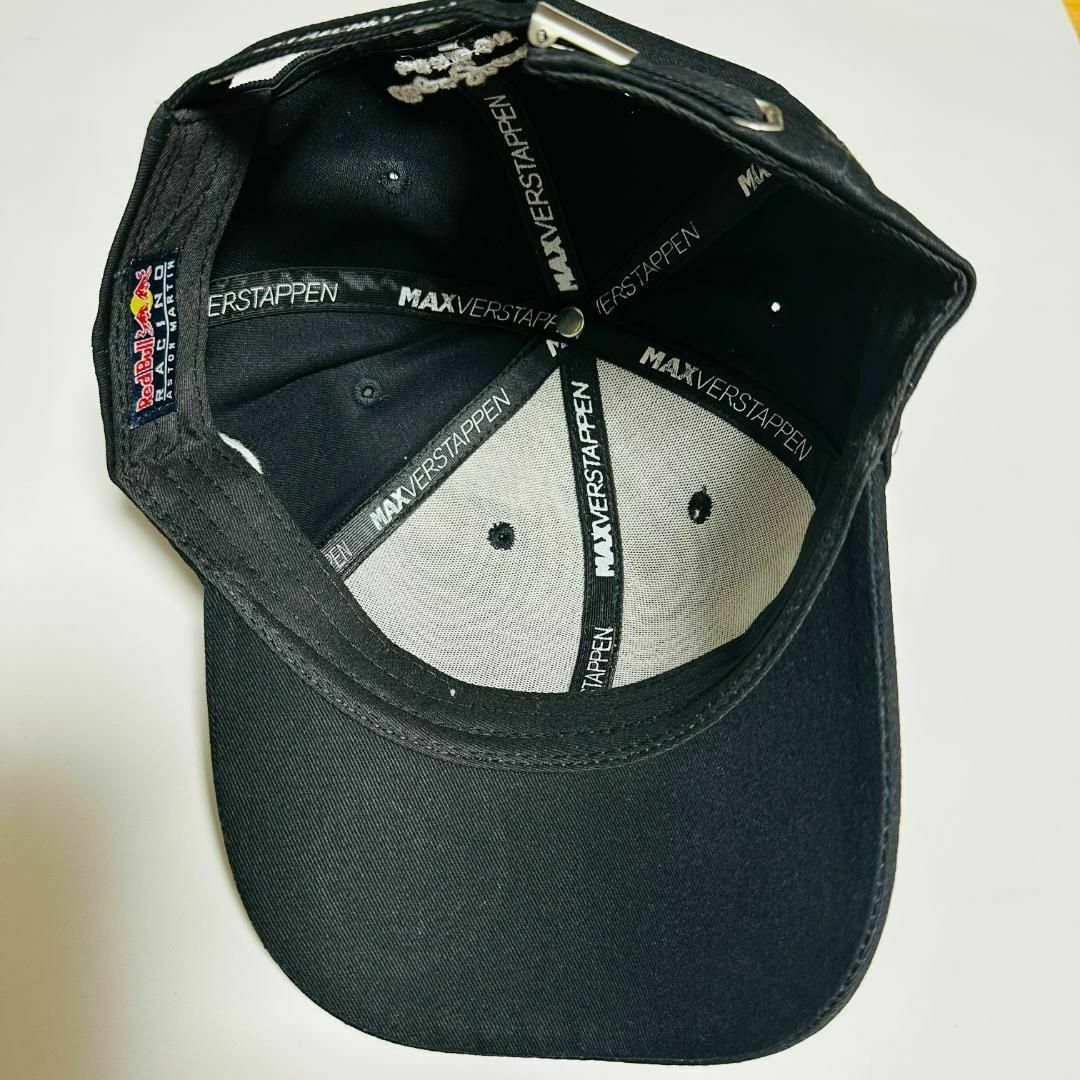 Red Bull(レッドブル)のRed Bull レッドブル キャップ 帽子 レーシングキャップ 刺繍 7黒 メンズの帽子(キャップ)の商品写真