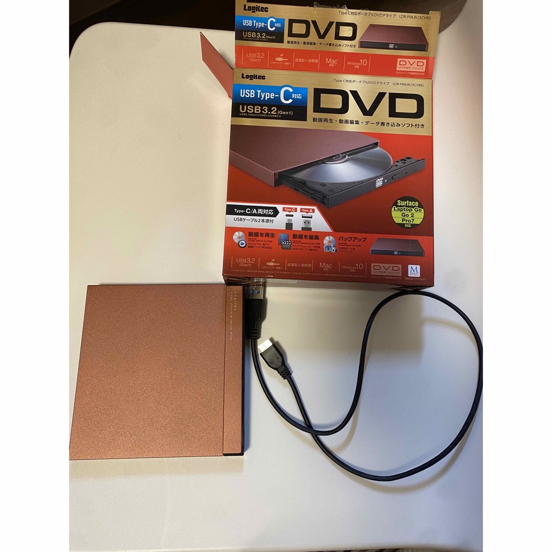 エレコム DVDドライブ 外付け ポータブル USB3.2(Gen1) レッド  スマホ/家電/カメラのPC/タブレット(PC周辺機器)の商品写真