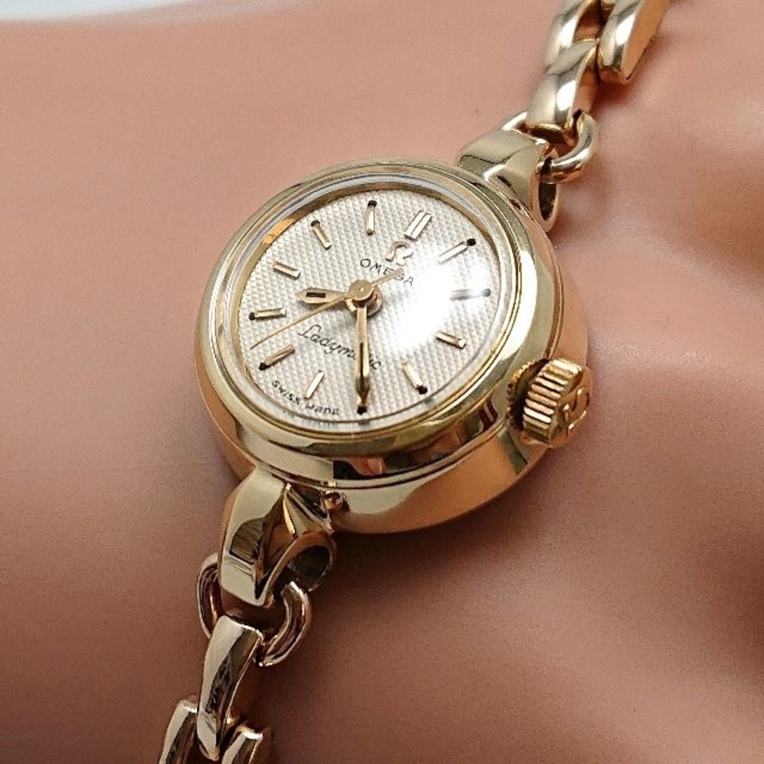 OMEGA(オメガ)のOH済 1956年製 オメガ レディマティック初代モデル ワッフル文字盤 極上品 レディースのファッション小物(腕時計)の商品写真