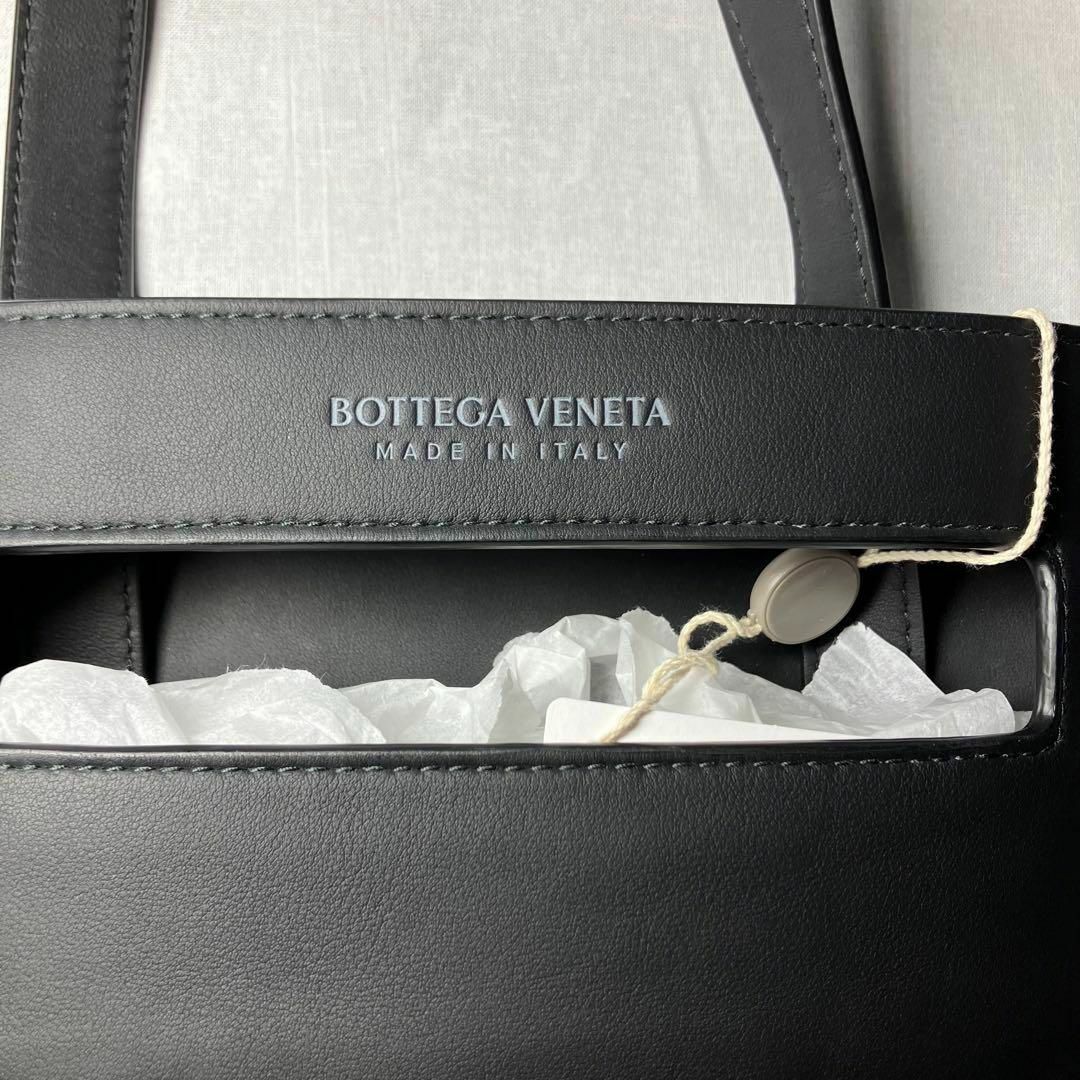 Bottega Veneta - 新品 BOTTEGA VENETA レザー ショルダーバッグ ロゴ