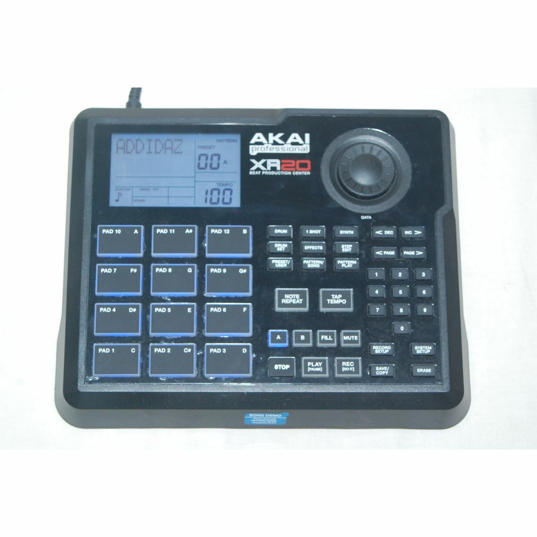 AKAI Professional XR20 ドラムマシン リズムマシン 動作品 1